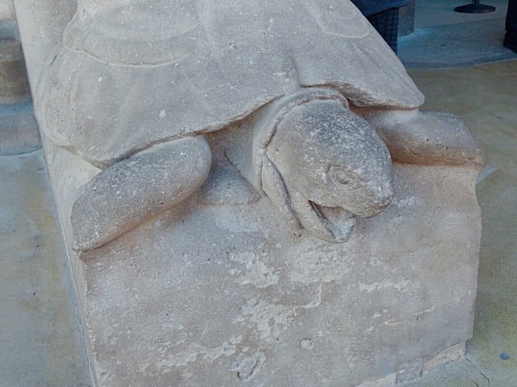 Turtle state Sagrada Familia