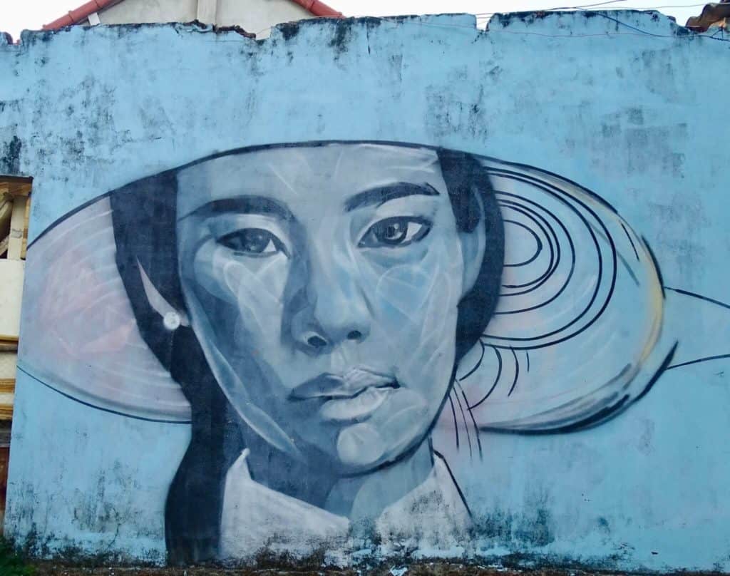 Vietnamese woman street art