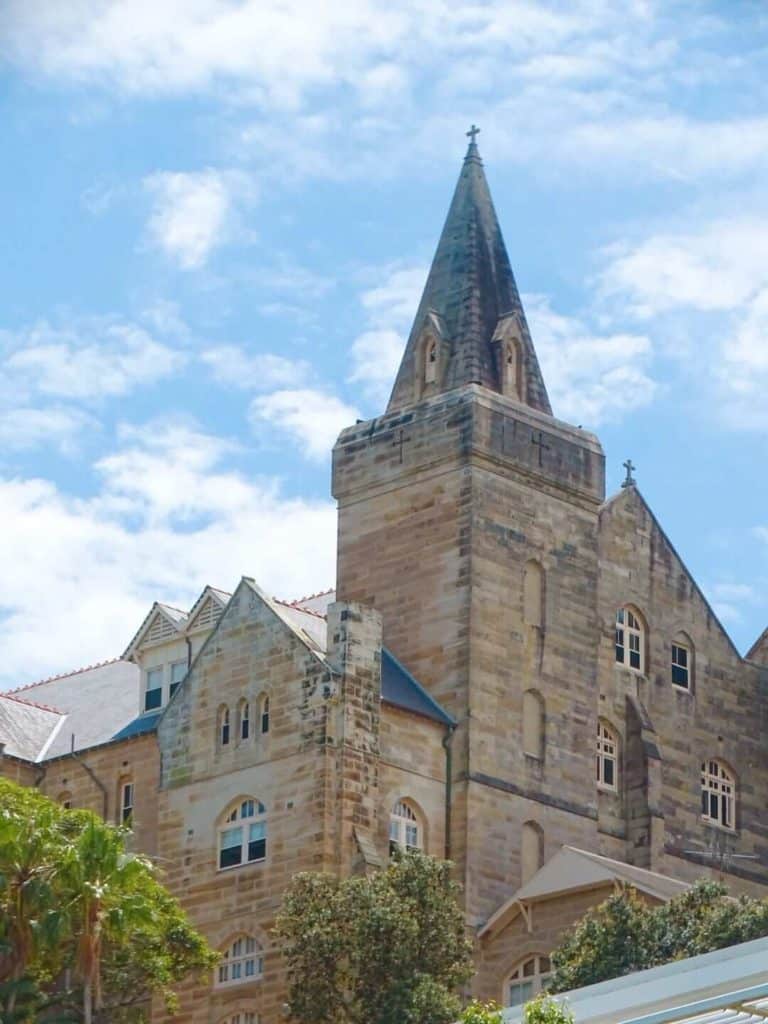Grand school Rose Bay walk Sydney