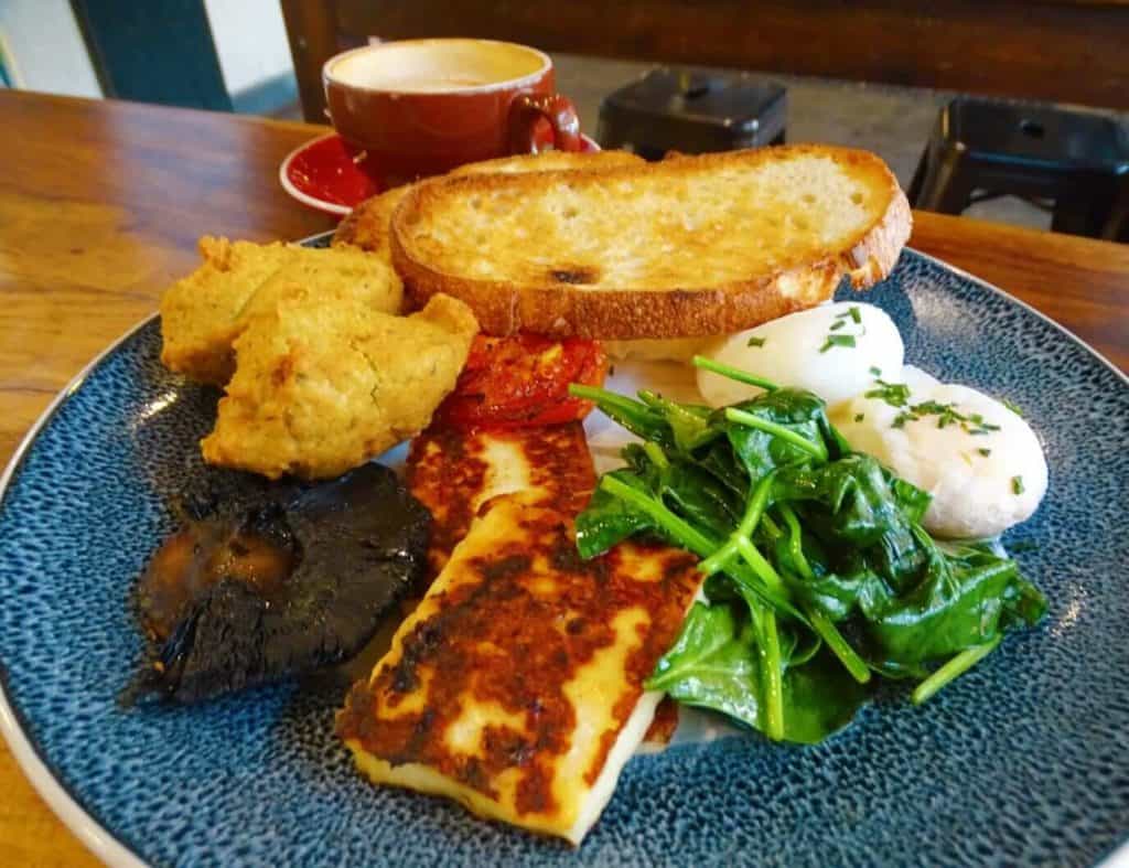Vegetarian breakfast Hoochie Mama Cafe brunch Sydney